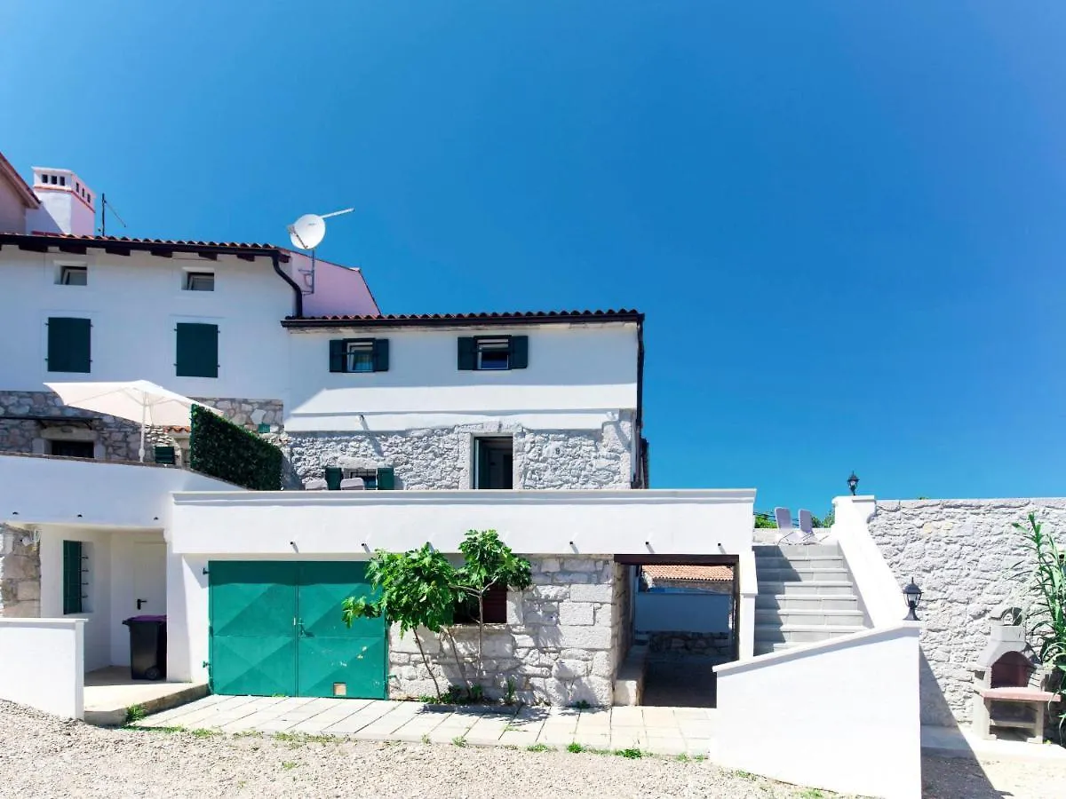 Holiday Home Matea - Mod207 By Interhome Martina