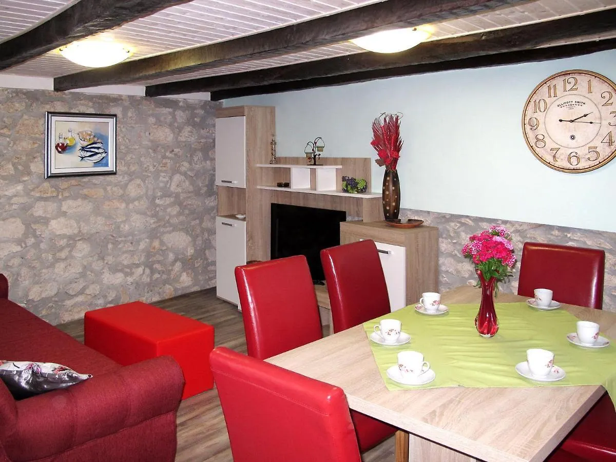 Holiday Home Matea - Mod207 By Interhome Martina