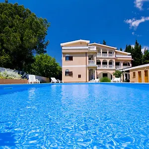 Gasthof Sun Palace, Premantura